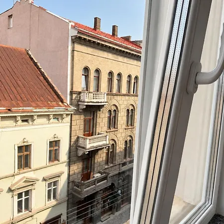 апартамнети в центрі на коперніка 11 Lviv